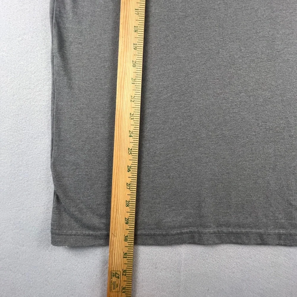 The North Face T-Shirt Mens‎ Large Gray Logo Patch Short Sleeve Gorpcore Casual